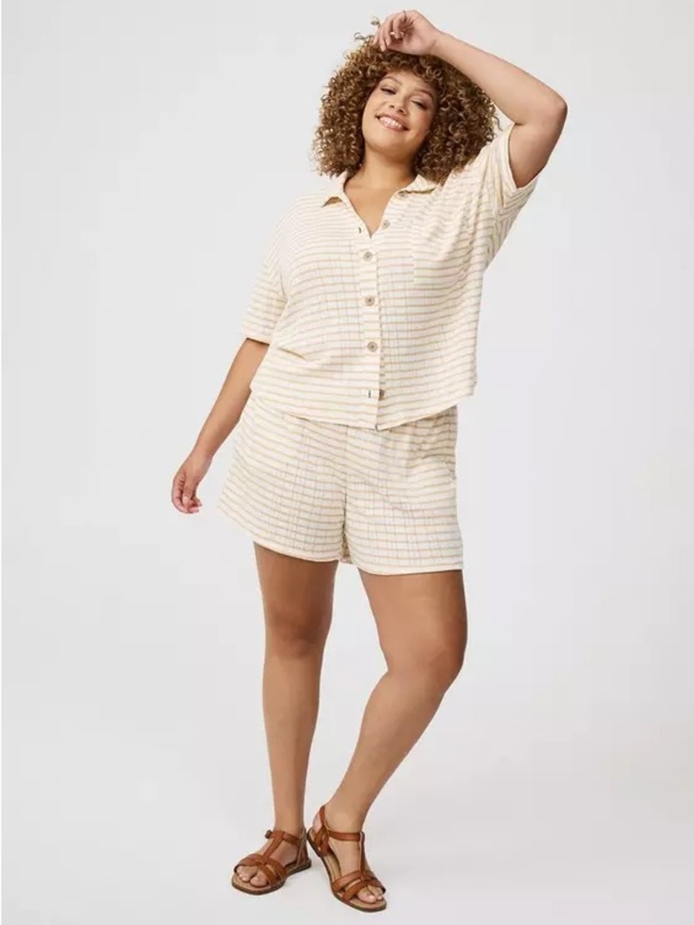 Torrid Collared Crop Top - Picture 5 of 9
